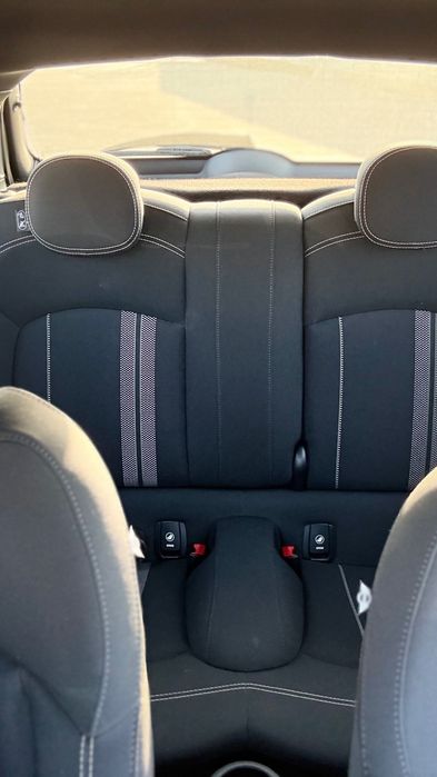 Продавам MINI Cooper SD F56