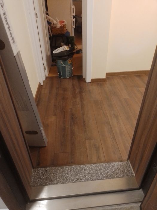 Монтаж на Венилов Ламинат