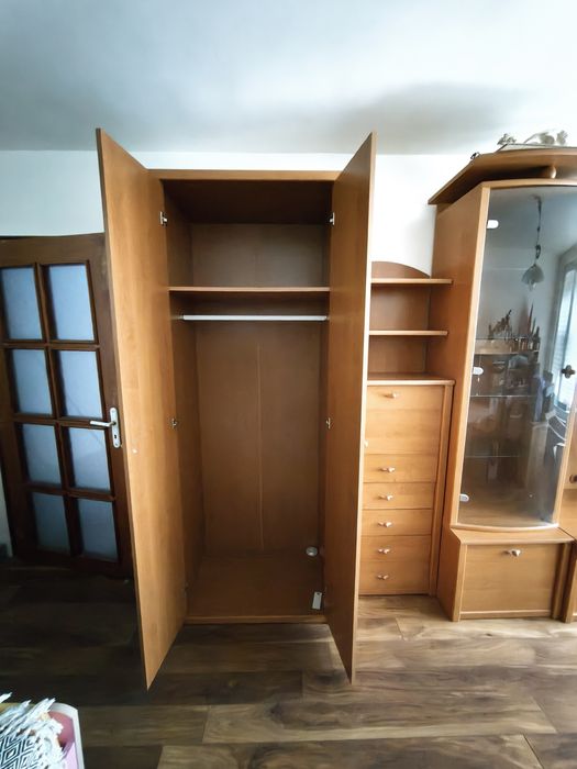 Запазена холна секция