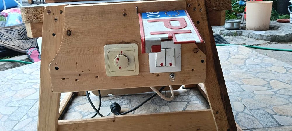 Freza electrica  lemn