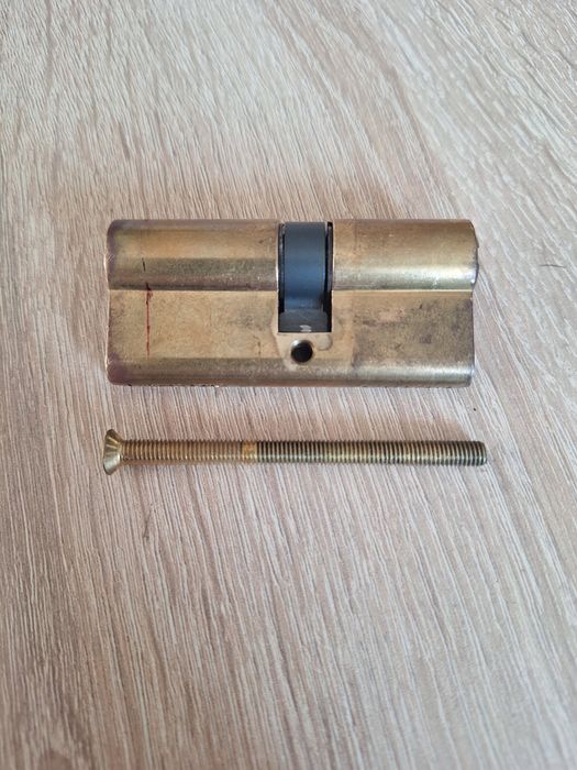 Cilindru, butuc siguranță ușa metalică  35/40