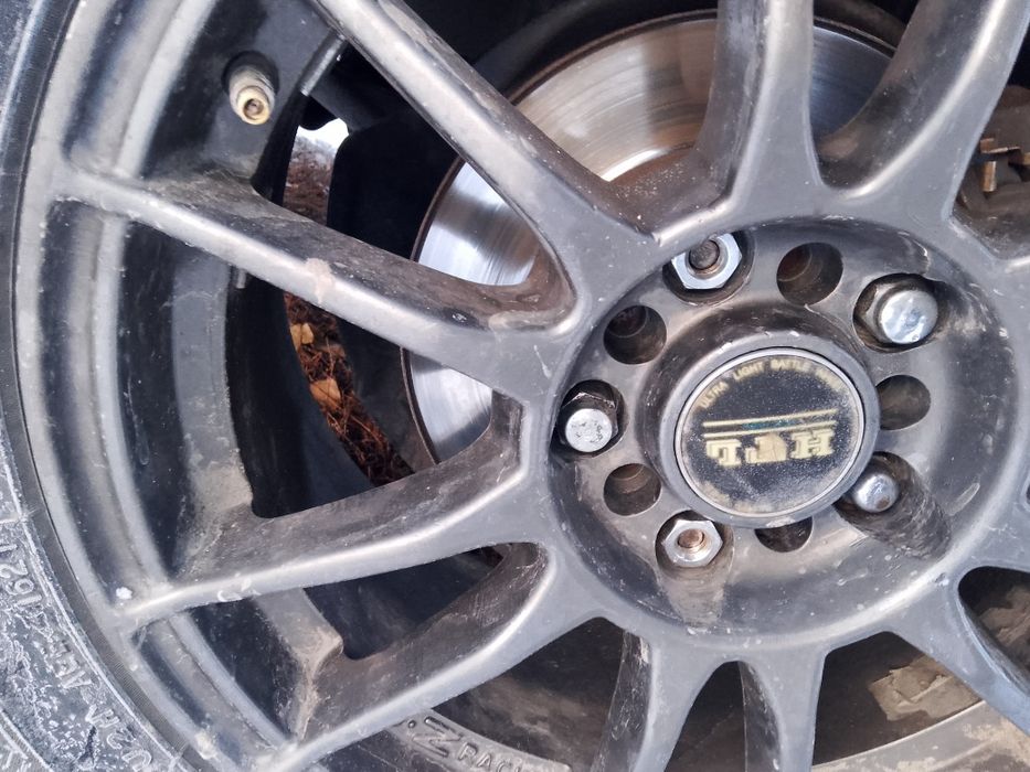 Титанки R16 Ипсун Виндом Марк Камри Хонда Ниссан Субару Карина Е