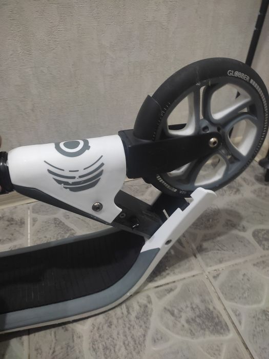 Самокат не трюковой