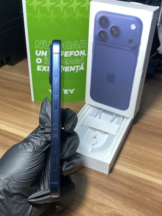 iPhone 17 Pro • 512 GB • Deep Blue