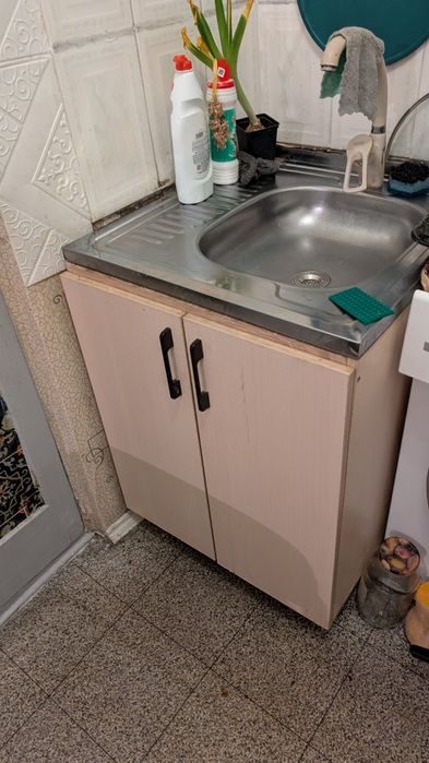 Продается мойка для кухни.