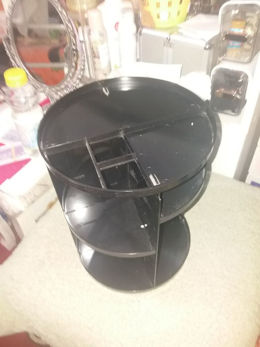 vand suport rotativ pt cosmetice