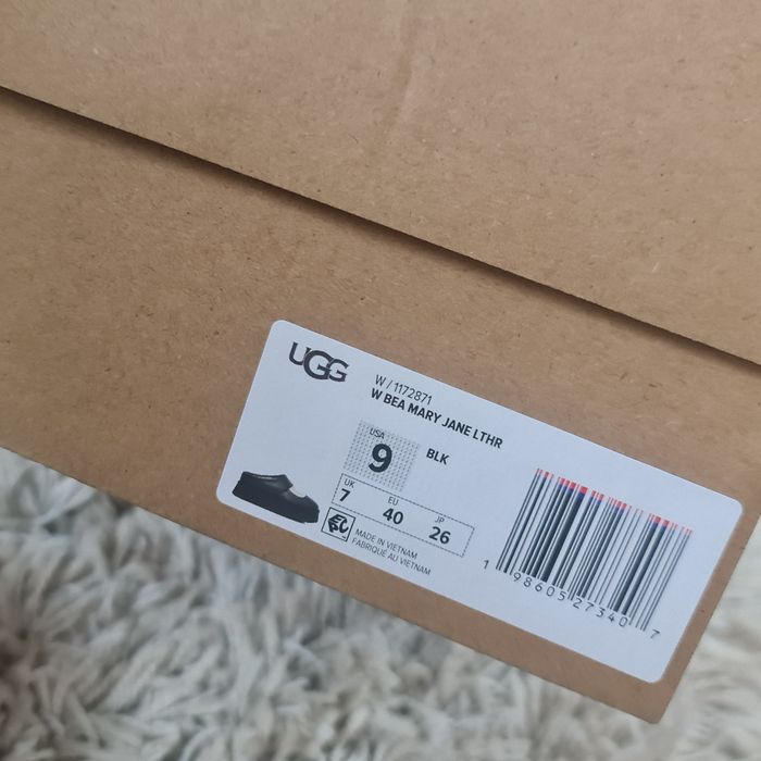 Saboti / papuci UGG editie speciala