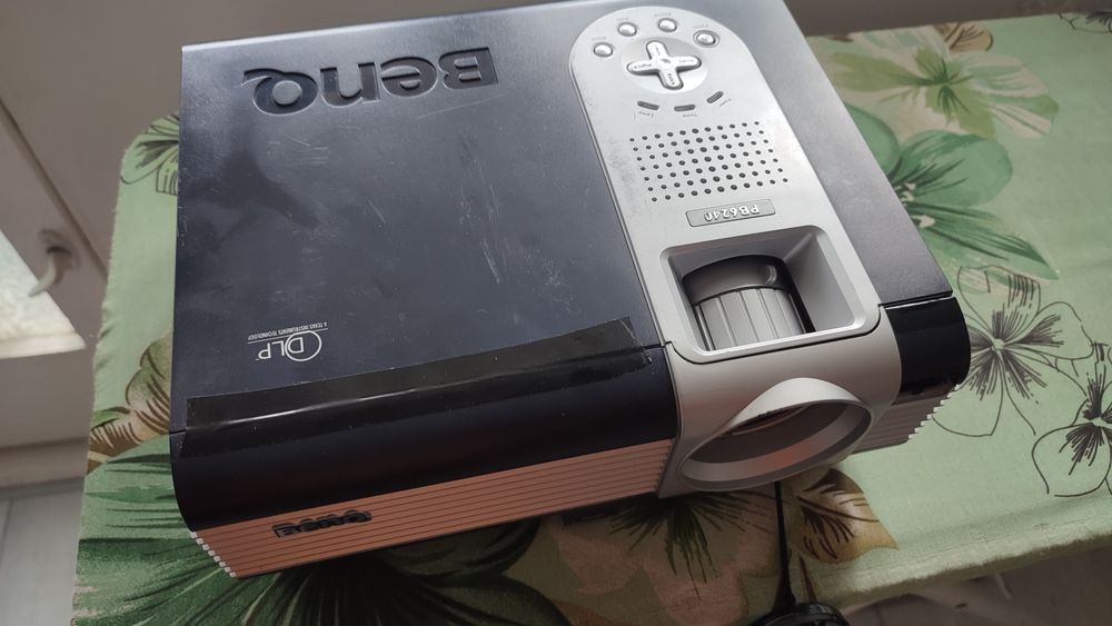 DLP проектор Benq PB6240