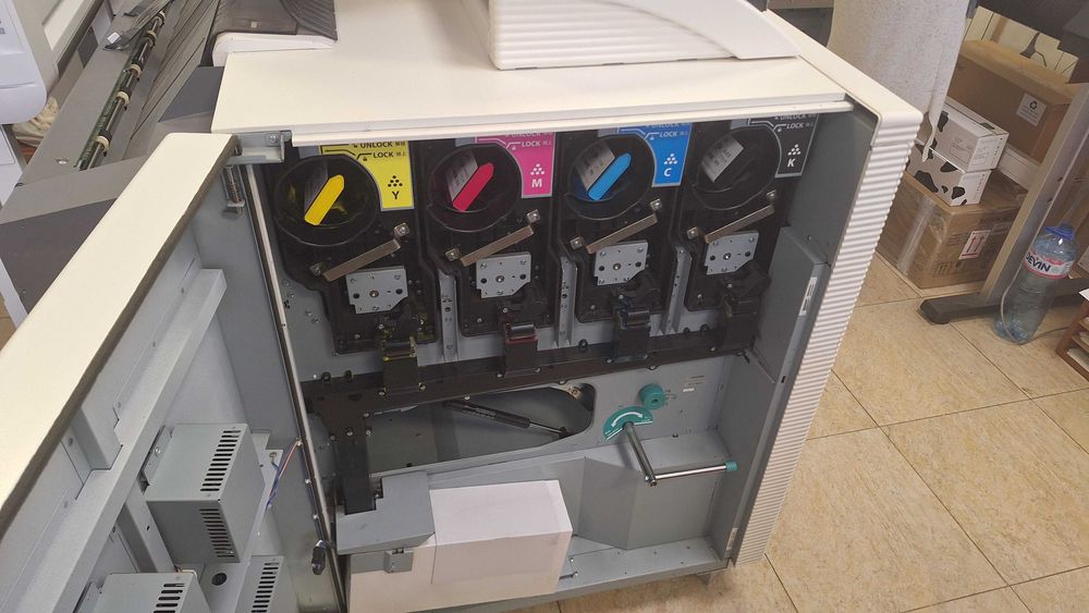 Широкоформатен принтер копир скенер KIP 860