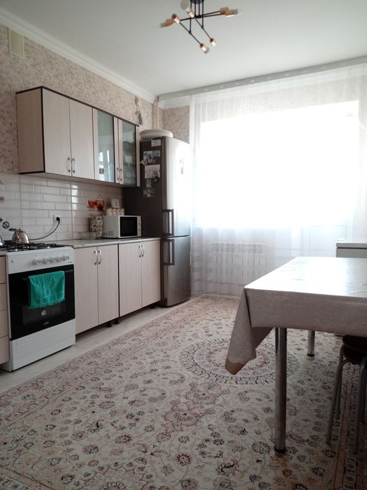 Продам 1-ком.квартиру на Батыс-2