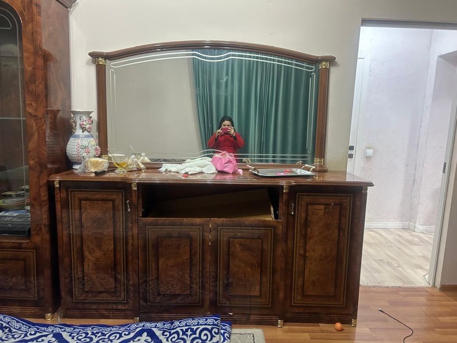 Продам гостиную мебель