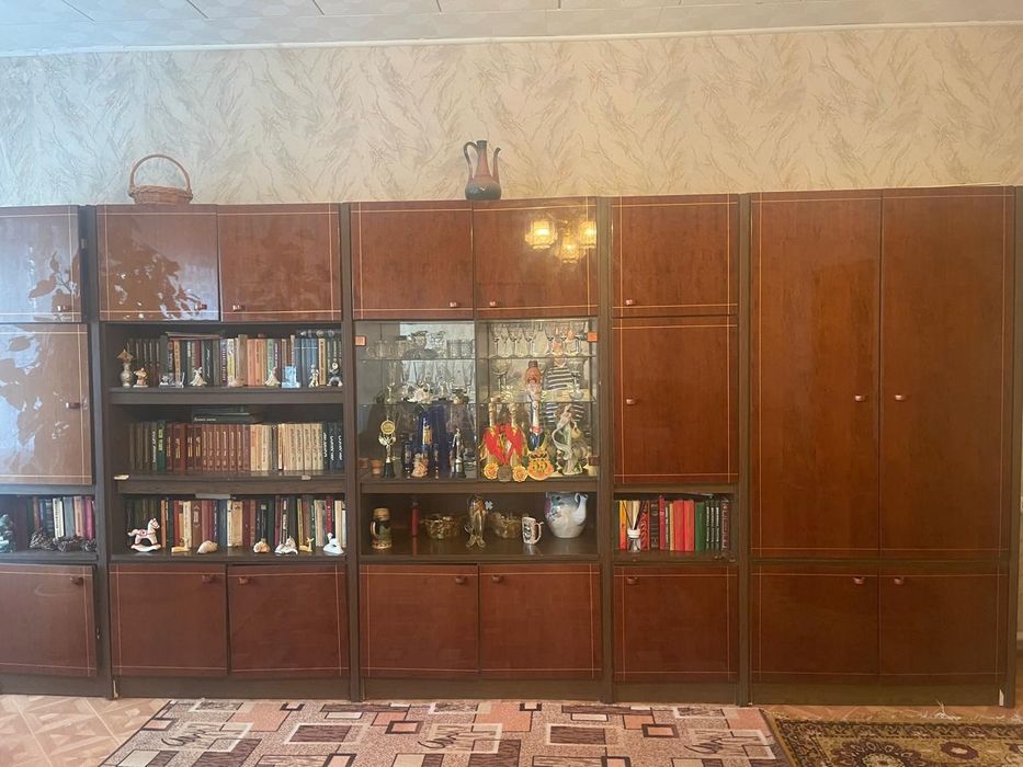 Стенка в гостиную