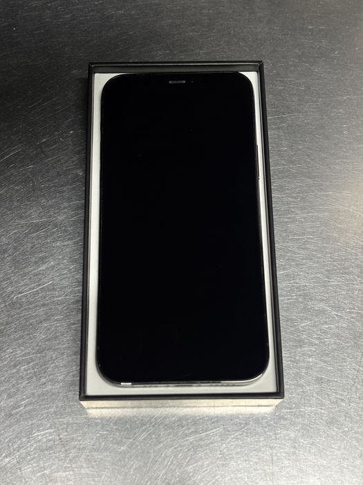 Продам Айфон 12Pro