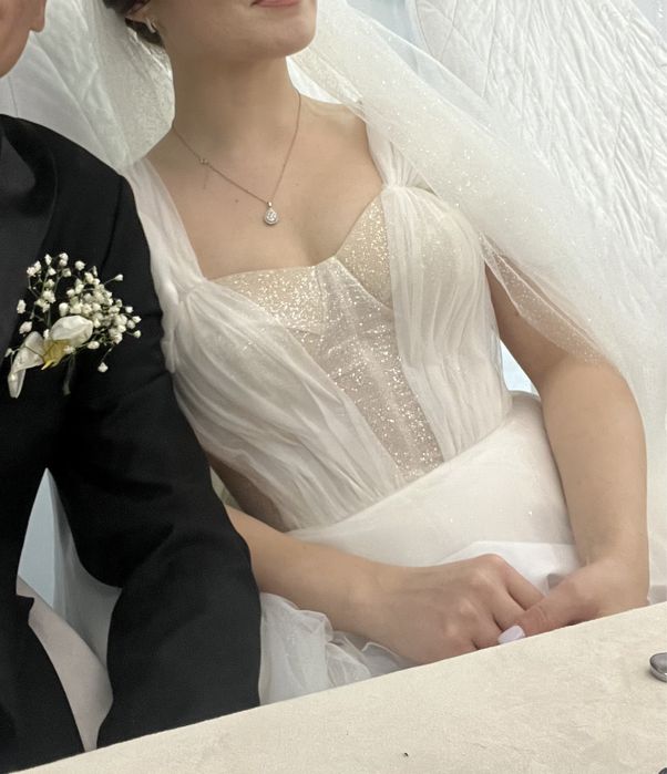 Срочно свадебное платье Emilia Sposa