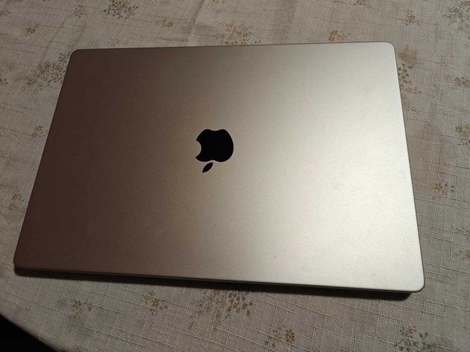 MacBook Pro 16" 2023 M2, 16 GB RAM