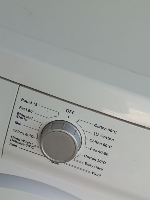 Продава се пералня Crown