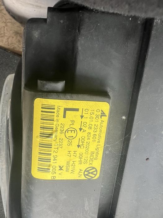 Оригинален Фар за VW TOURAN 2008-10год ляв Туран 1 фейслифт