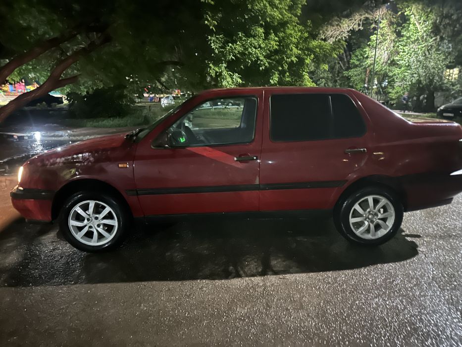 Продаю венту 1.8