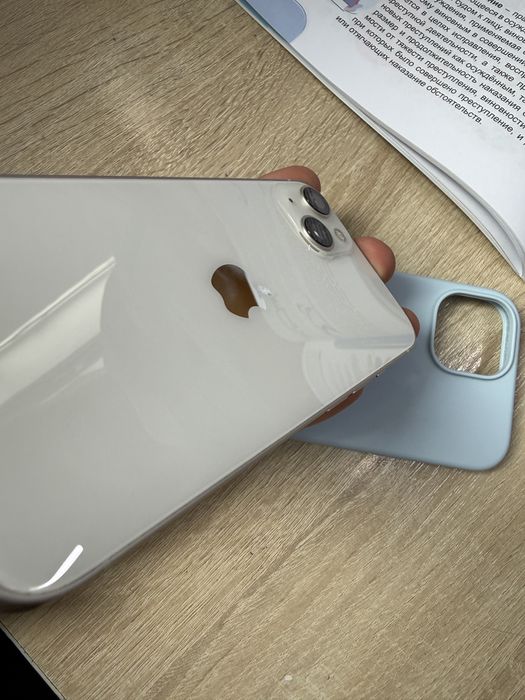 iPhone 13/256 gb/АКБ 95 %/White/идальное состояние