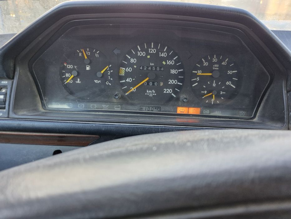 Мерцедес 124 2.5д 113к.с НА ЧАСТИ