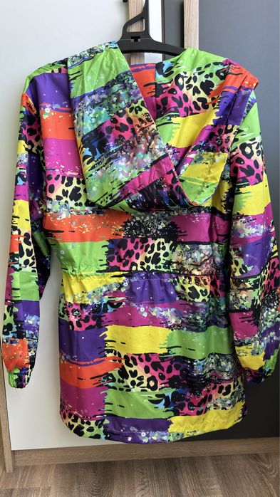 Тънко яке ветровка