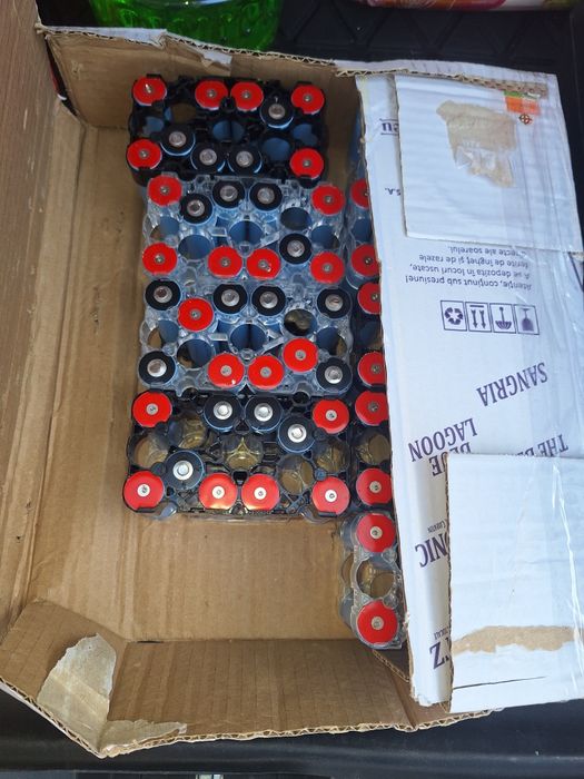Lot 100 celule litiu-ion 18650 Ampace3000 mah , 36 a descărcare !!