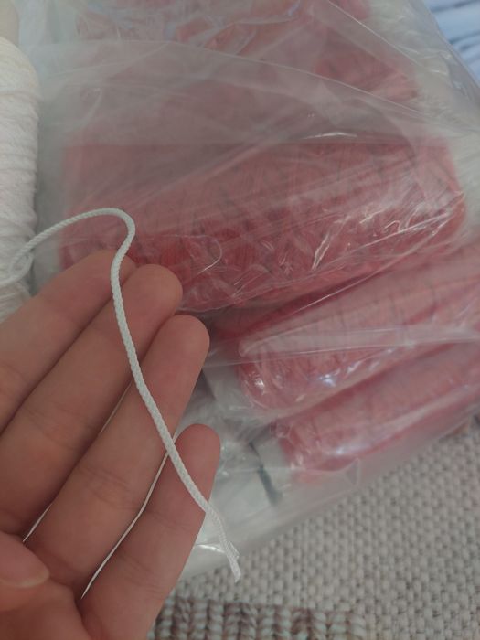 Шнур за плетене на гривни