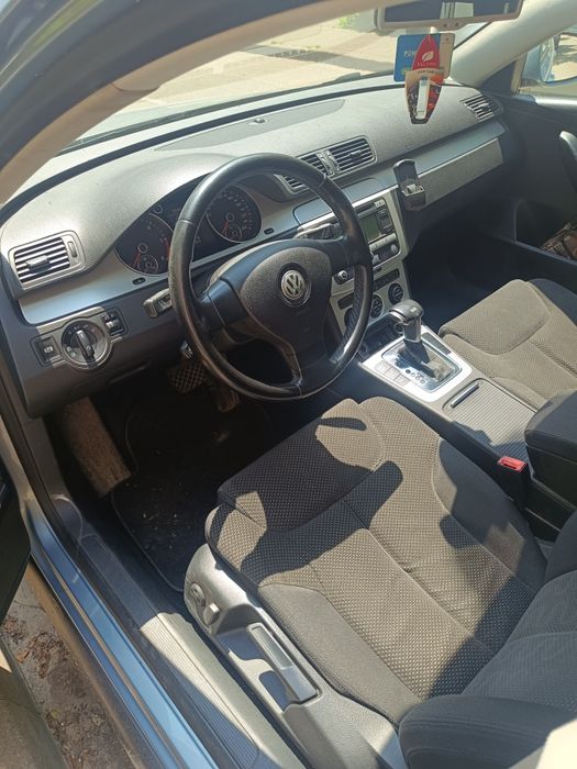 Vând vw passat b6 preț fix.