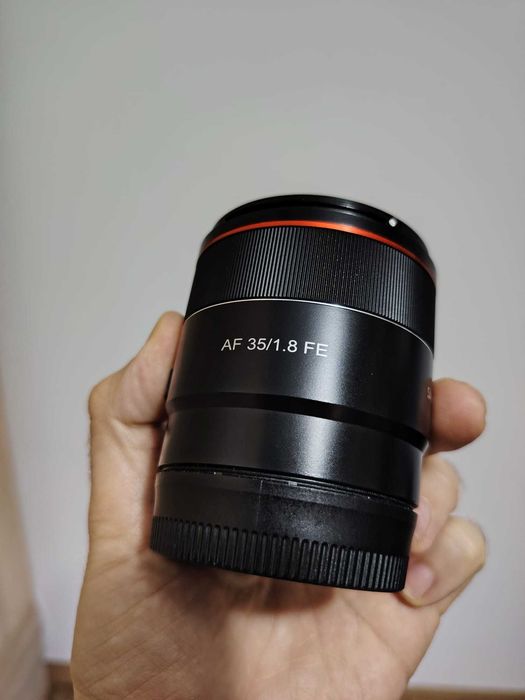 Obiectiv Sony FE 85mm F1.8 si Samyang AF 35mm f/1.8 Sony FE