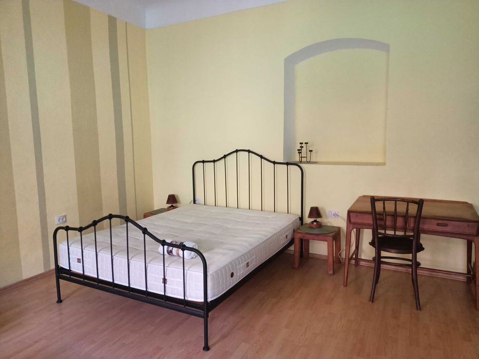 Apartament 1 cameră de închiriat ultracentral Sibiu, Pietonala Bălcescu- centrul istoric, 45 mp