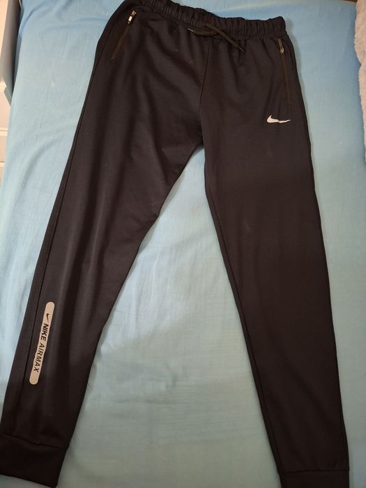 Уни секс анцуг на Nike