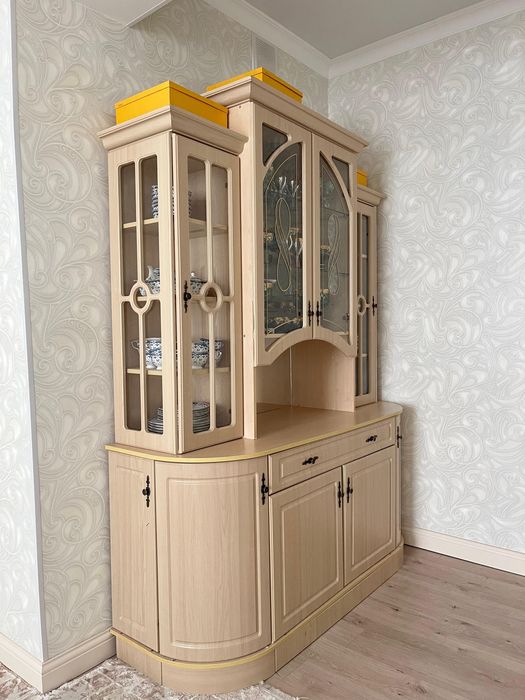 Продается горка для гостиной