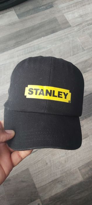 STANLEY-професионашна шапка със защита