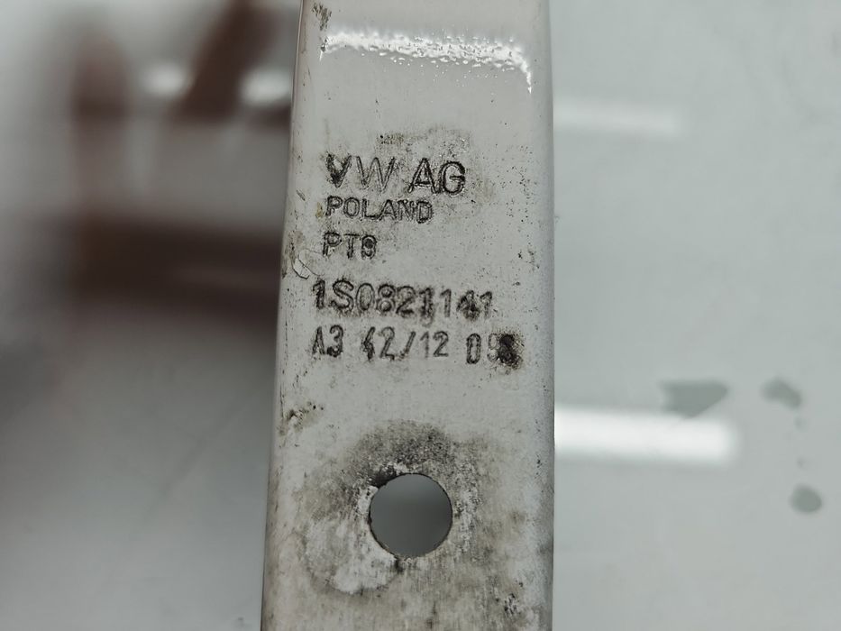 Suport aripa stanga fata Volkswagen UP [Fabr 2011-2019] 1S0821141