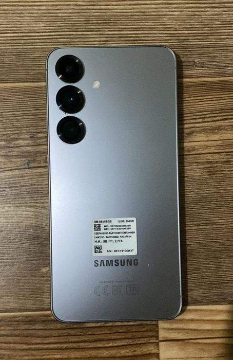Samsung Galaxy S25  12/256