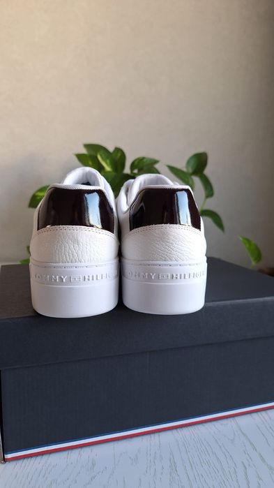 Tommy Hilfiger Monogram Platform Court Sneaker