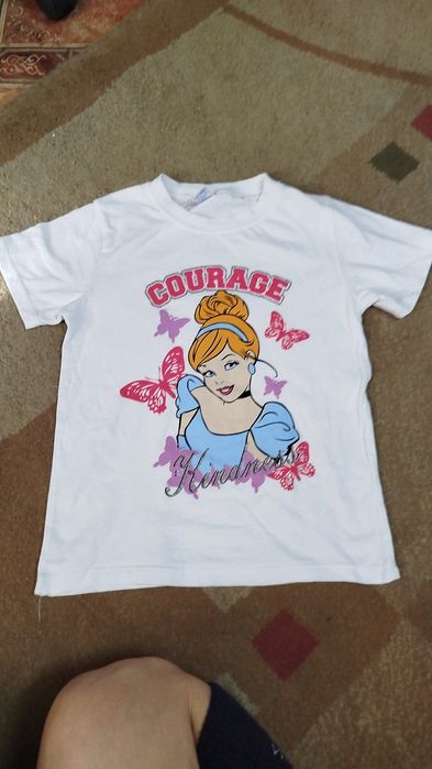 Продам футболки для девочки