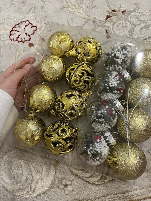 Новогодние игрушки по 500 тг