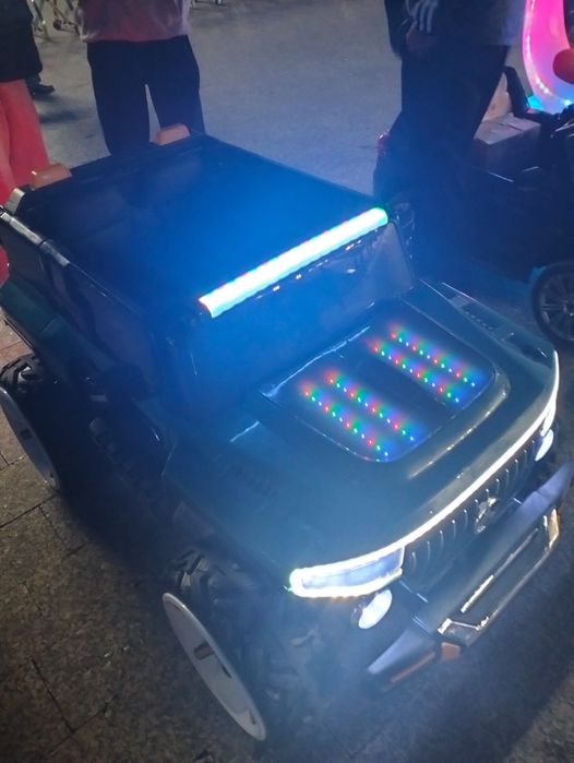 Продам детскую машину