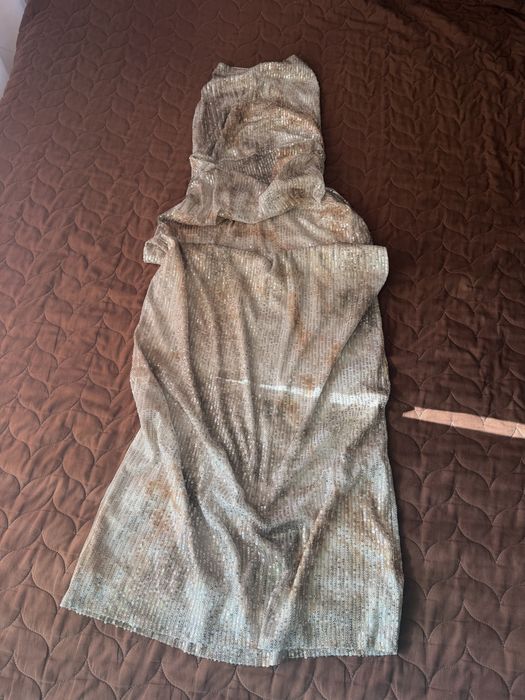 Дрехи размер М ( бели къси панталонки, гащеризони, комплекти)