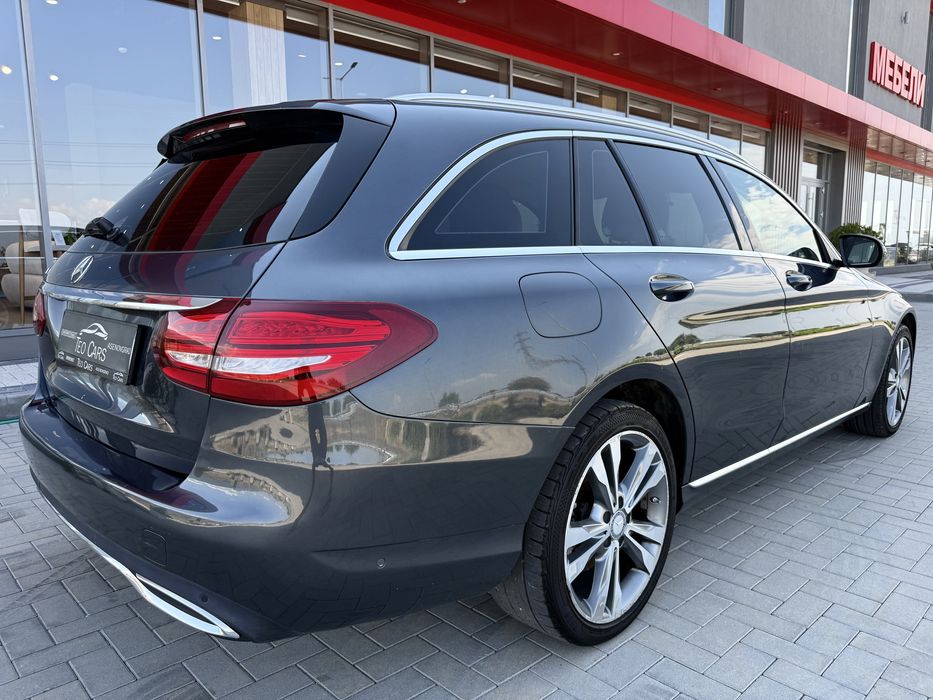 Mercedes W205 C220 CDI Avantgarde / Avtomat  / FULL