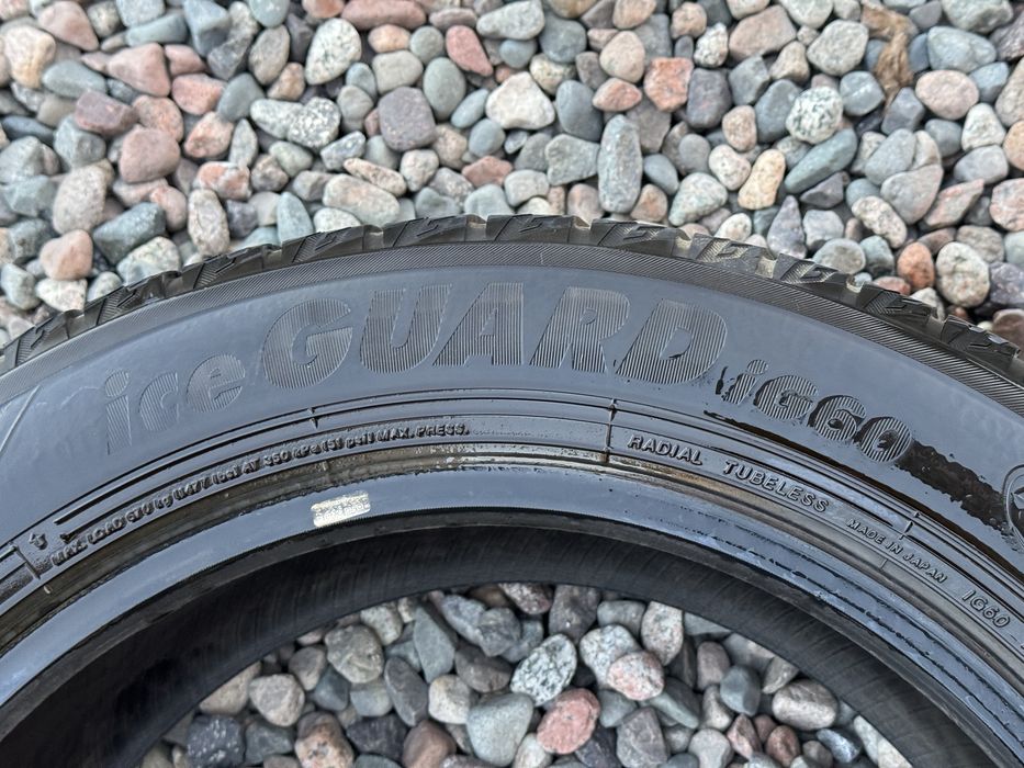 Yokohama зима 215/55 R17