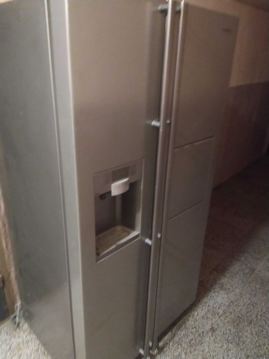 Хладилник самсунг