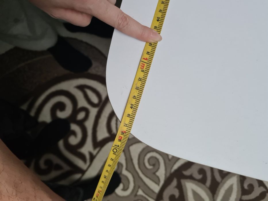 Продам стол 3м белый