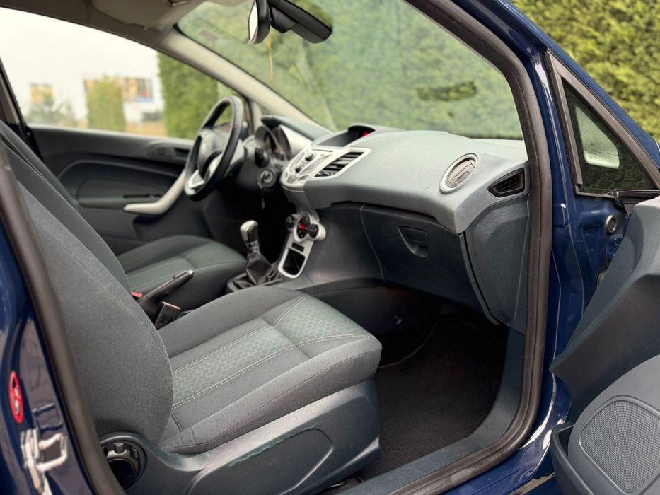 Ford fiesta Titanium An fab 2010 1.4benzina nr zoll valabil 30 de zile
