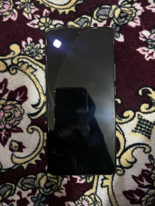 Xiaomi 12T 8/128 xotira xolati ideal