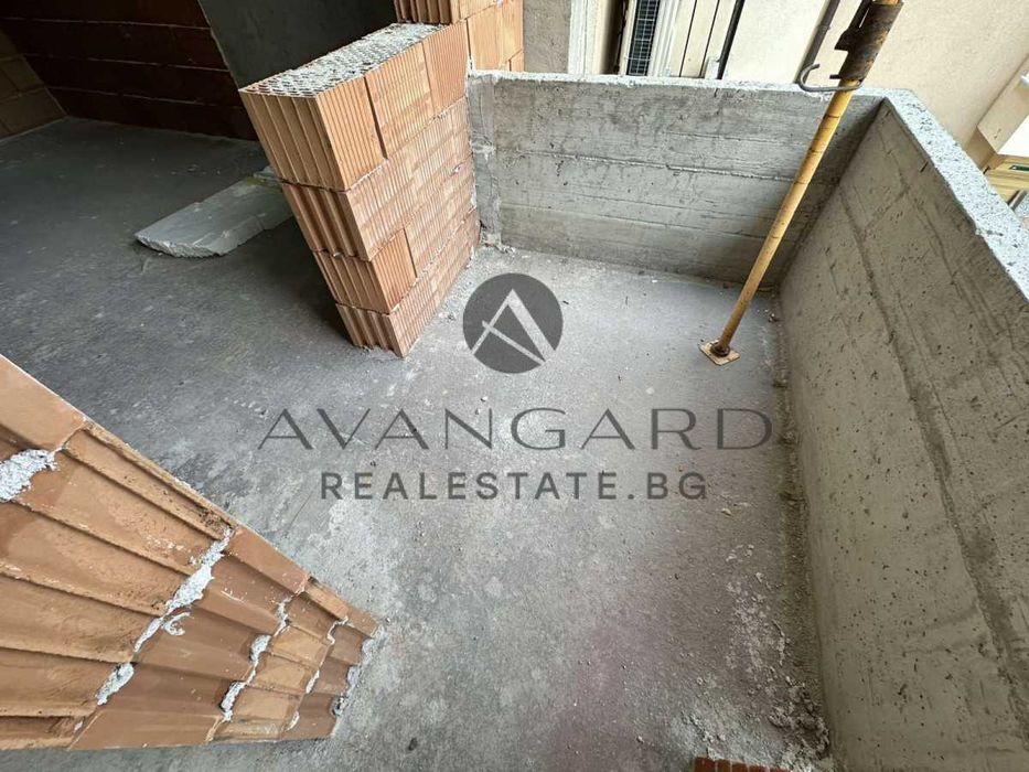 Продава се Четиристаен апартамент в Пловдив, Кършияка - 135 кв.м за 943 €/кв.м - Снимка #11