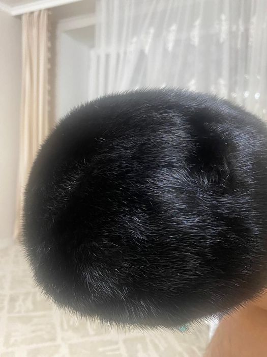 Продажу норковую шапку