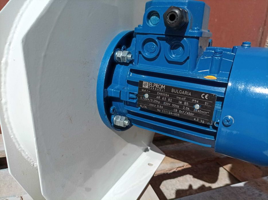 Вентилатор центробежен 200 m3/h при 900 Pa