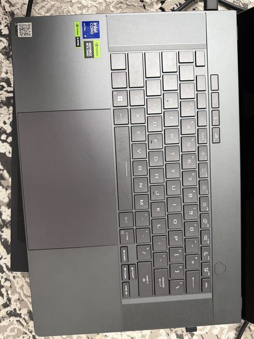 Asus rog zephyrus G16